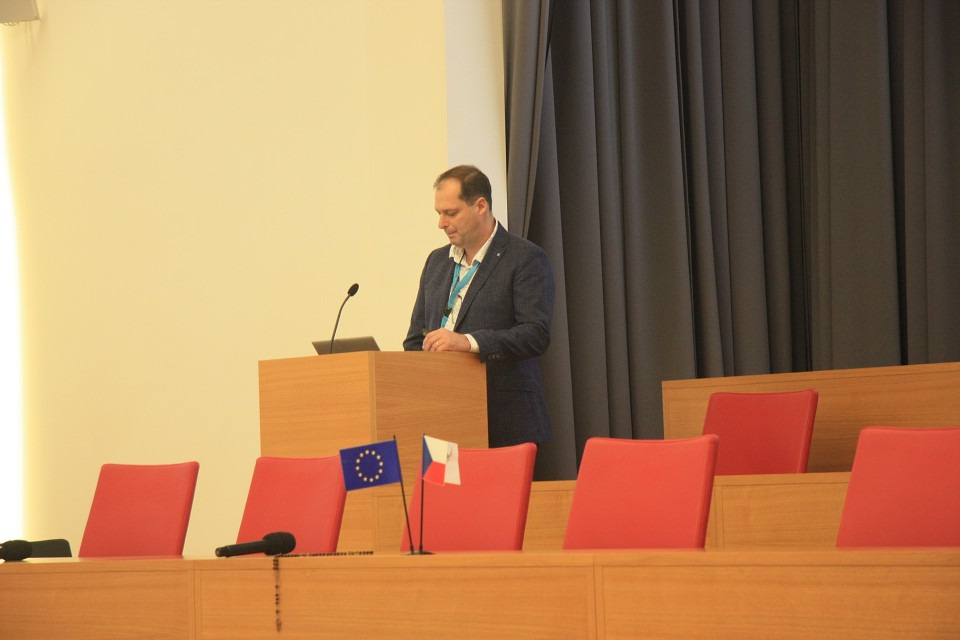 čtvrtek 28. listopadu 2024 11:22:22